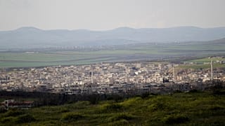 التفزيون السوري: مصدر عسكري يؤكد إسقاط طائرة حربية في إدلب