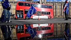 UK-based Turkish business owners take government to court over settlement policy changes