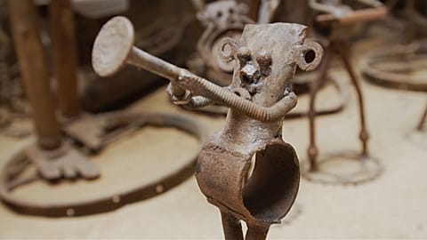 Senegalese sculptor turns discarded bikes into pieces of art