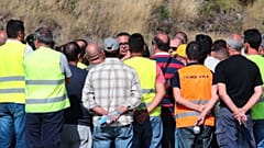 Pardal Henriques (C), fala aos elementos do piquete de greve. ANTÓNIO COTRIM/LUSA