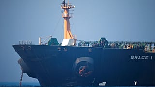 Gibilterra: manovre al porto, la Grace 1 è pronta a salpare?
