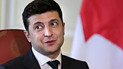 Ukraine: Zelensky facilitates process for 'politically persecuted' Russians to get passports