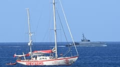 Open Arms: 9 Migranten dürfen an Land. Schiff ist noch ohne Hafen