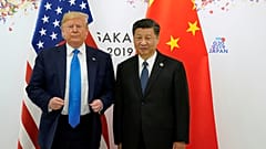 Trump'tan Şi Cinping'e mesaj: Göstericilerle görüşse Hong Kong'da sorunu 15 dakikada çözer