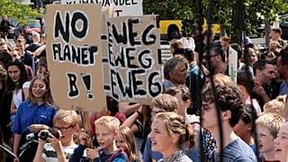 Berlin students skip school for climate change protest