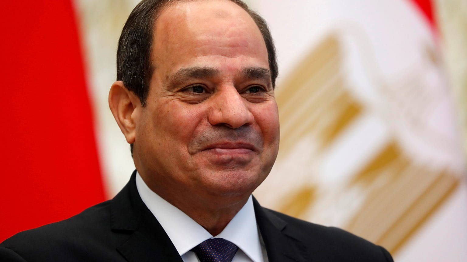 السيسي يعين الفريق أسامة ربيع رئيسا لهيئة قناة السويس