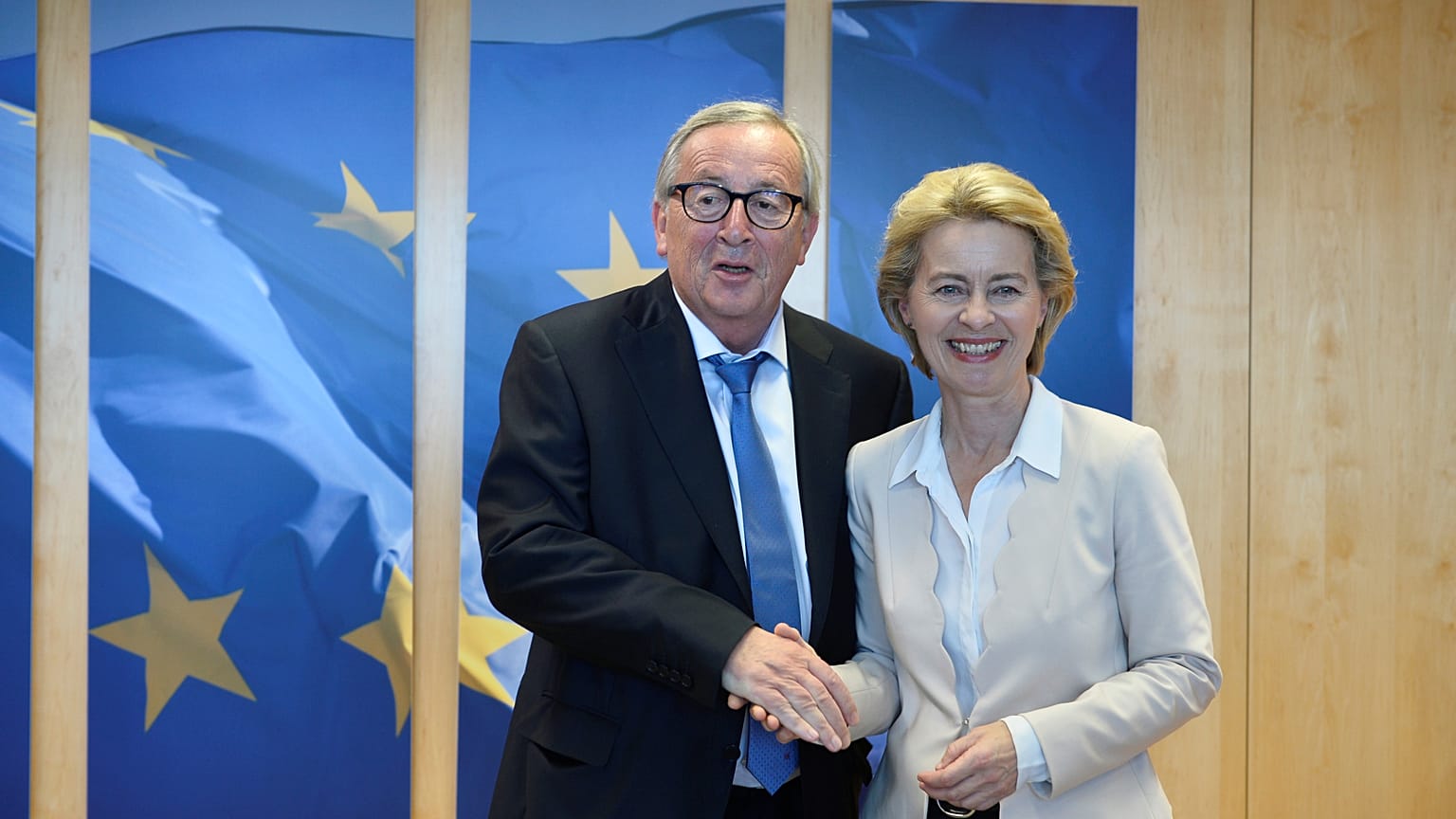 EU chief Jean-Claude Juncker cuts holiday short for ‘urgent surgery’