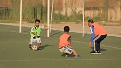 أعضاء فريق "النجوم الطيبون" خلال تدريباتهم