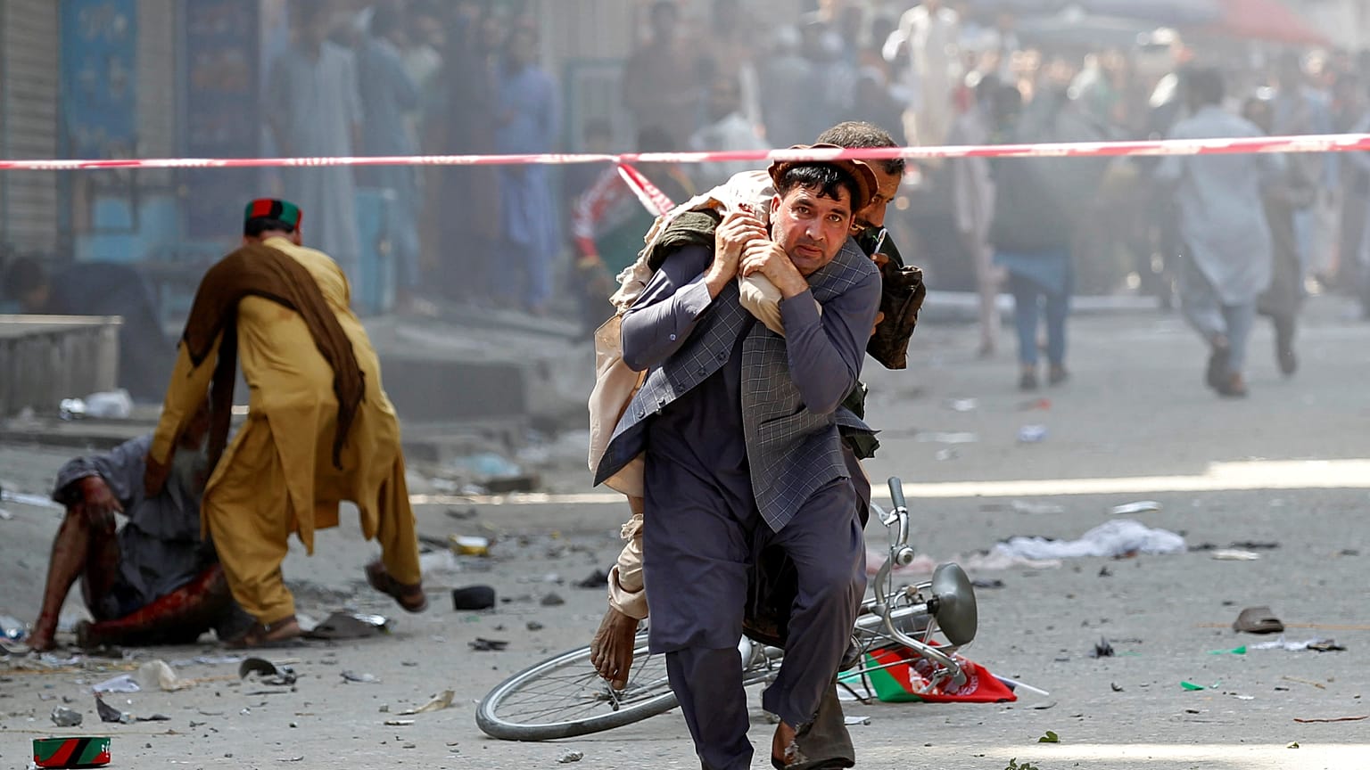 Afghanistan: serie di bombe nel Giorno dell'Indipendenza