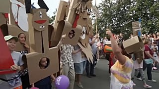 Картонные "Лица улиц"