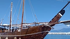 Στο Παλιό λιμάνι της Κέρκυρας έδεσε την Κυριακή 18 Αυγούστου 2019, το βράδυ το 40μετρο παραδοσιακό ξύλινο σκάφος του Κατάρ