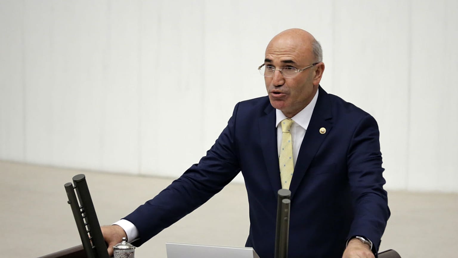 CHP'li Tanal: Hiçbir dönemde iktidar gibi düşünmeyen belediye başkanları görevden alınmadı