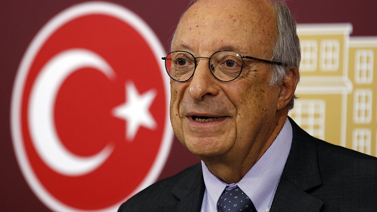 'Görevden alınan belediye başkanlarıyla halkın iradesi hiçe sayıldı; AİHM yolu açık gözükmüyor' 