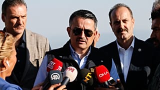 Pakdemirli: İzmir'de orman yangını kontrol altında, Kasım ayında dikim rekoru deneyeceğiz