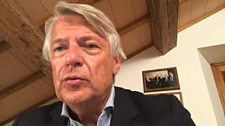 Ferruccio De Bortoli durante l'intervista ad Euronews.