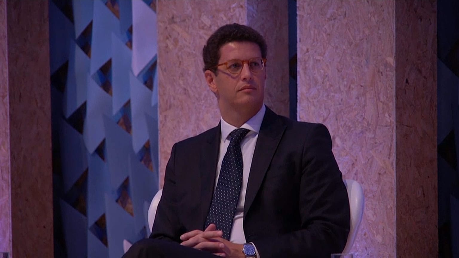 Ministro brasileiro do Meio Ambiente vaiado em evento sobre mudanças climáticas