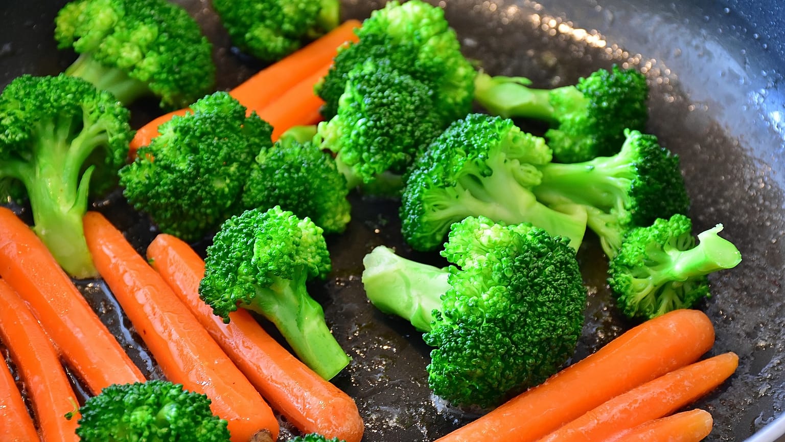 Mit 19 Monaten noch keine Zähne: Eltern wegen streng veganer Ernährung ihrer Tochter verurteilt