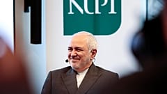 ظریف: پیشنهادهای فرانسه درباره برجام را بررسی می‌کنیم