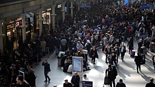 Brexit'in etkisiyle İngiltere'de göçmen sayısı 2013'ten bu yana en düşük seviyesinde