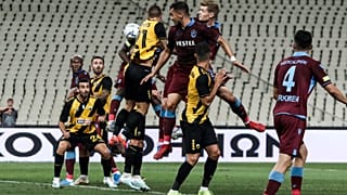 UEFA Avrupa Ligi play-off turu ilk maçında Trabzonspor, Yunanistan temsilcisi AEK ile OAKA Spyros Louis Stadı'nda karşılaştı. ( Andreas Papakonstantinou - Anadolu Ajansı )