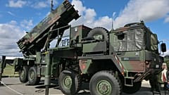 ABD'li yetkili: Türkiye'ye yapılan Patriot teklifi S-400'lerin teslimiyle geri çekildi