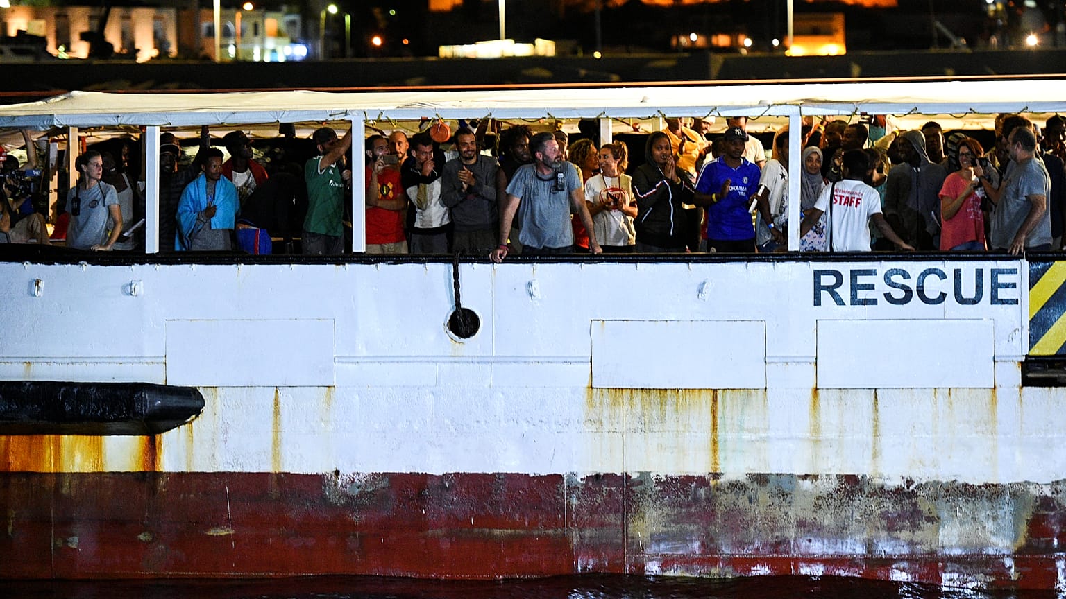 Open Arms arrestado por "falta de condições de segurança"