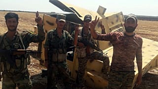 Suriye ordusu Han Şeyhun'a komşu Hama kırsalını kuşatma altına aldığını duyurdu