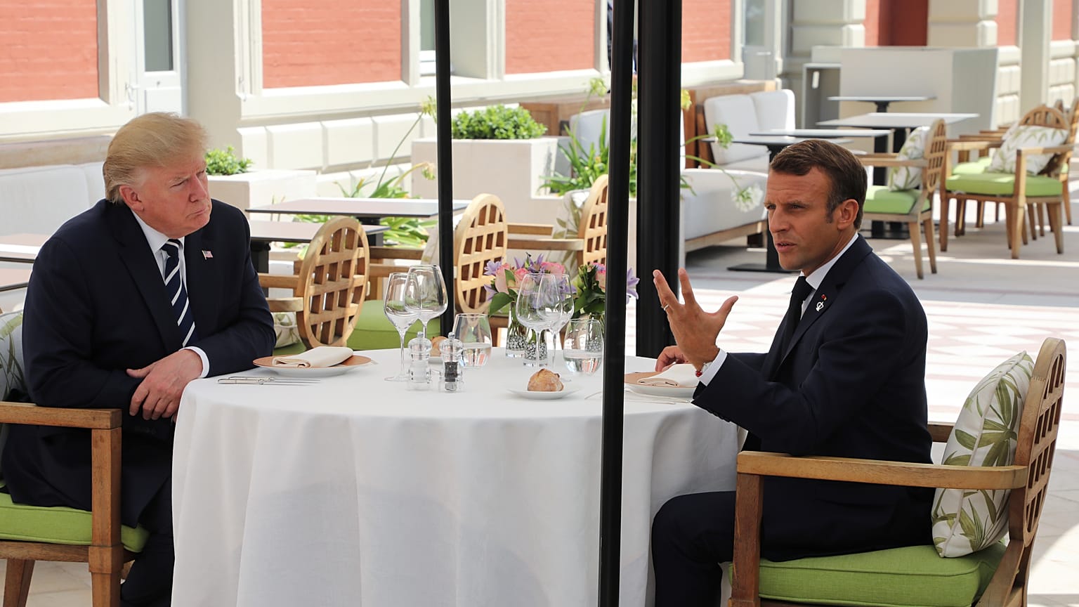 Trump e Macron encontraram-se antes do arranque formal da cimeira