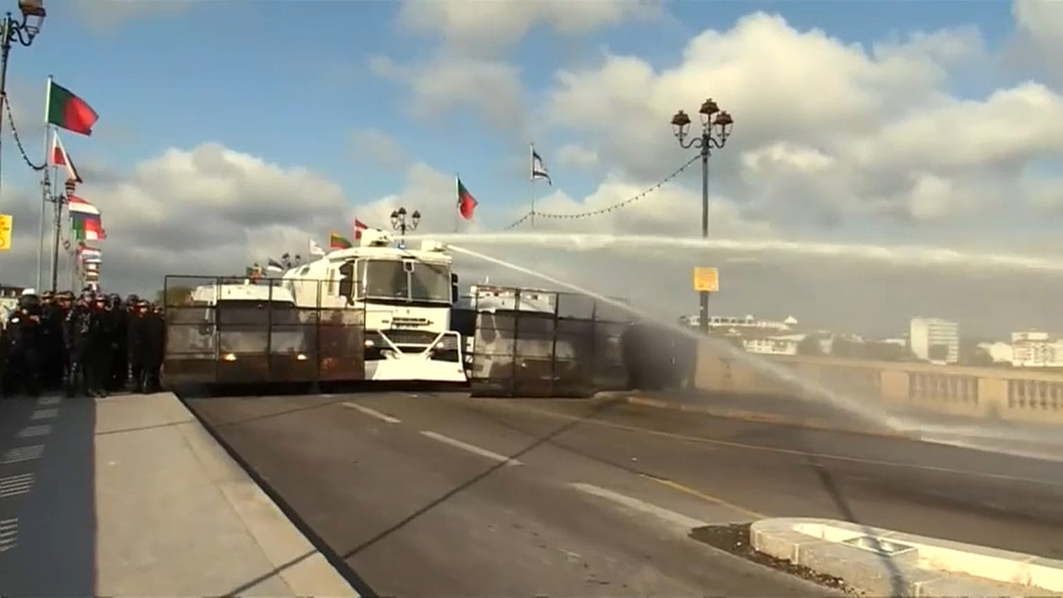 Al menos 38 detenidos en los disturbios de Bayona, cerca de la cumbre del G7 en Francia