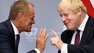 Brexit : assaut d'amabilités sur fond de guerre des nerfs
