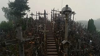 La Colina de las Cruces