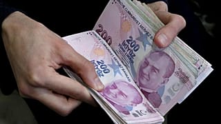 Dolar TL karşısında ani yükselişle 6.38'i gördü