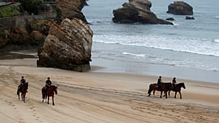 City lockdown in Biarritz for G7 felt by residents