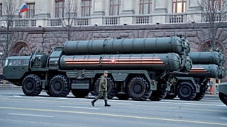 Hulusi Akar: S-400'lerin ikinci bataryası yarın başlıyor