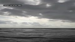 El momento en el que el avión se precipita al mar
