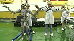 Bienvenue à bord de l'ISS ! Le robot humanoïde russe Fedor entre en action