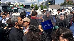 Van'da kayyum atanmasından sonra gösteri ve yürüyüşler yasaklandı