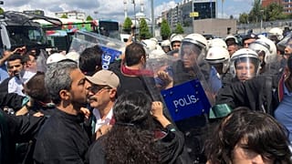 Van'da kayyum atanmasından sonra gösteri ve yürüyüşler yasaklandı