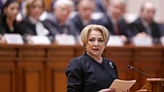 Romanya'da Cumhurbaşkanlığı seçimlerine iki ay kala koalisyon hükümeti dağıldı