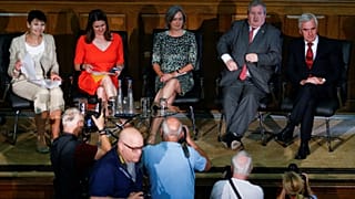 Gespräche der Oppositionsparteien in London