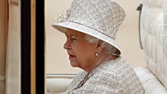 ¿Qué puede hacer Isabel II ante la petición de suspender el Parlamento?