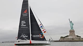 Watch back: Greta Thunberg arrives in New York on carbon-neutral yacht
