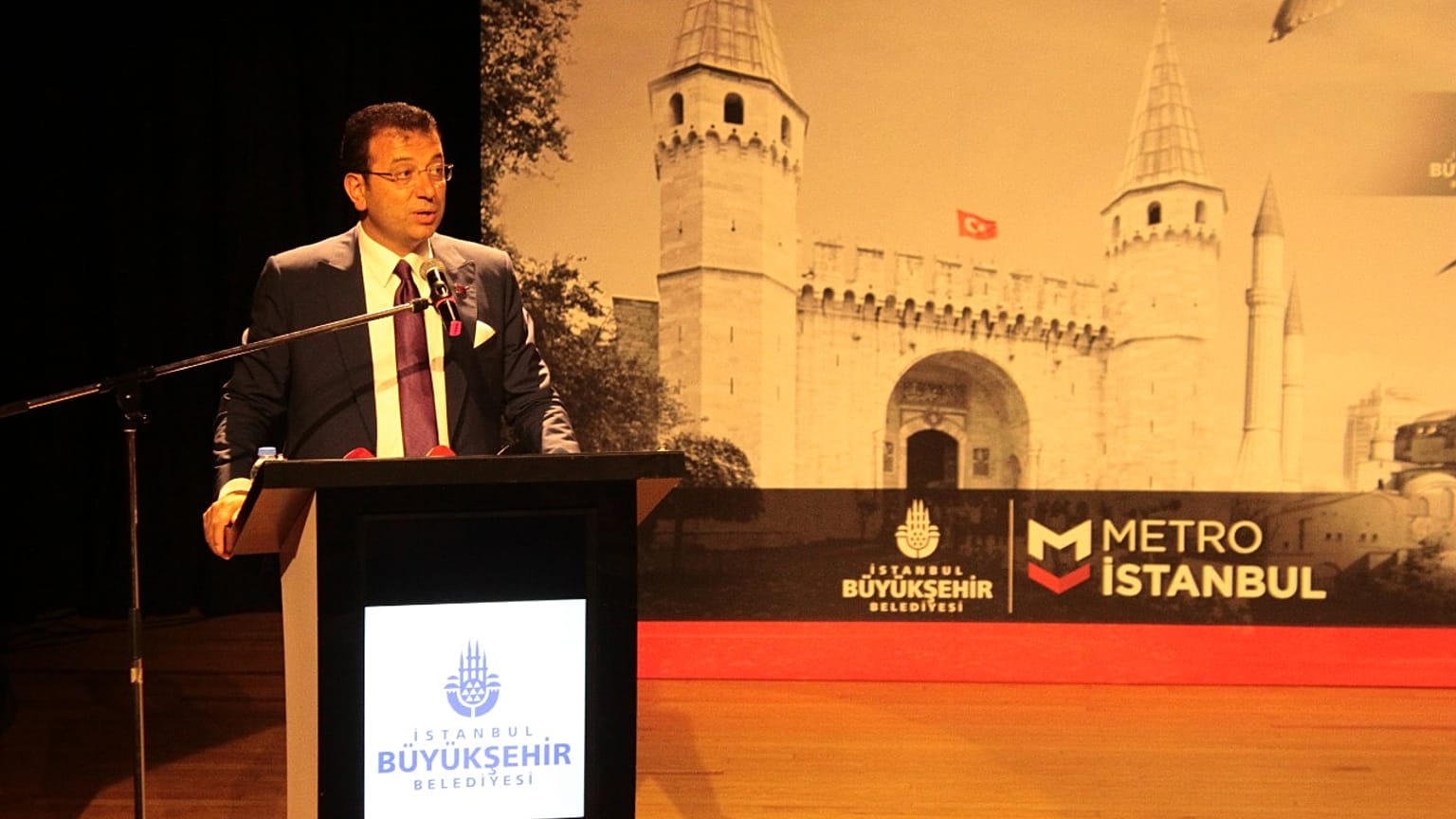 İmamoğlu: İstanbul'da toplu ulaşım 30 Ağustos'tan itibaren 24 saat üzerinden sağlanacak