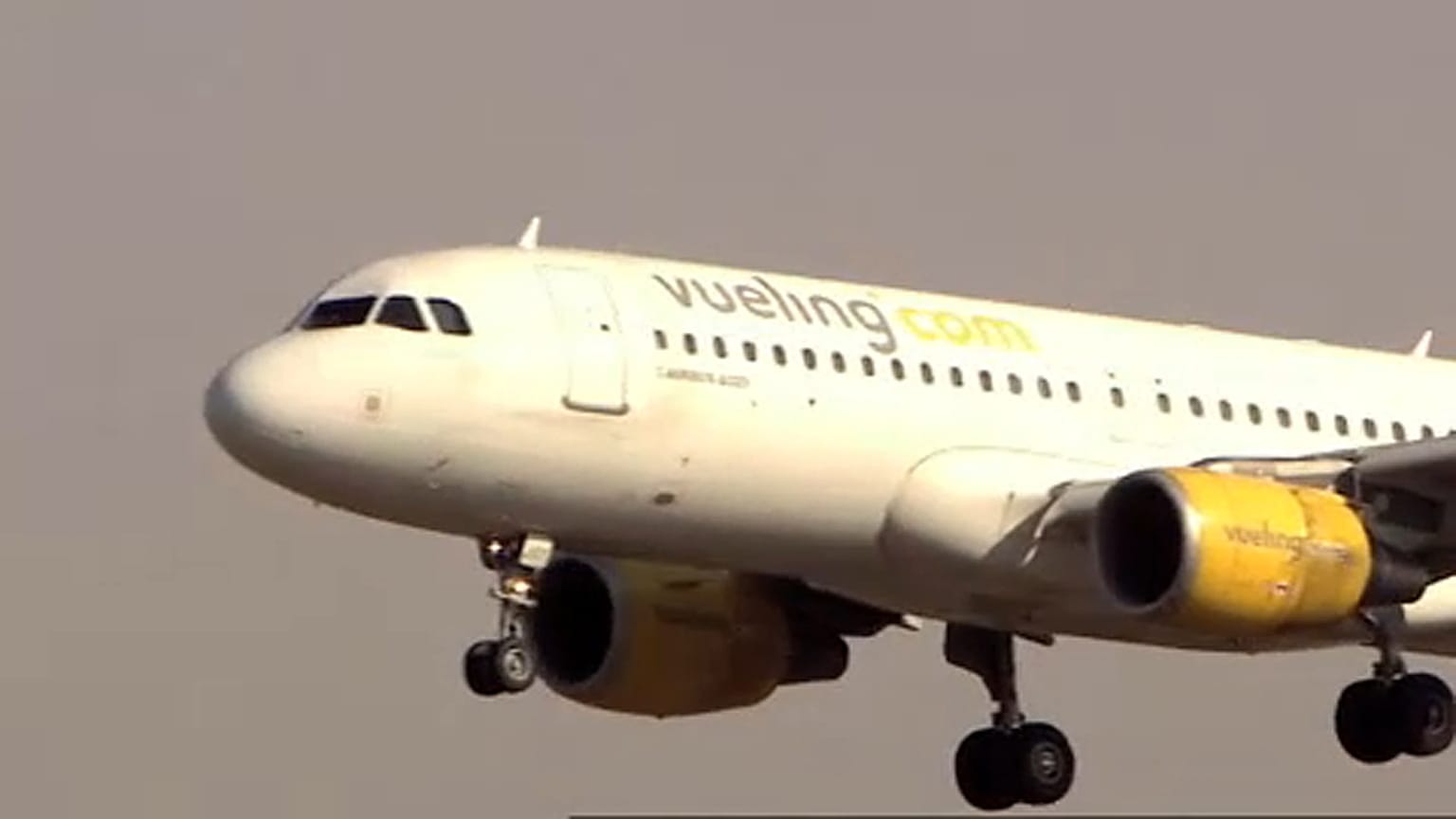 Vueling cancela 92 vuelos por otra huelga en El Prat