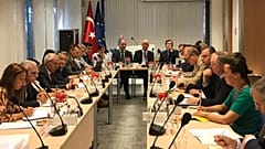 AB büyükelçileri görevden alınan belediye başkanlarıyla buluştu