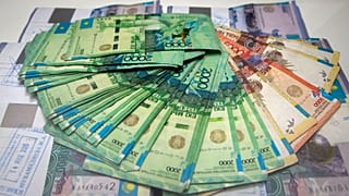 Казахстанцам спишут долги за счет государства