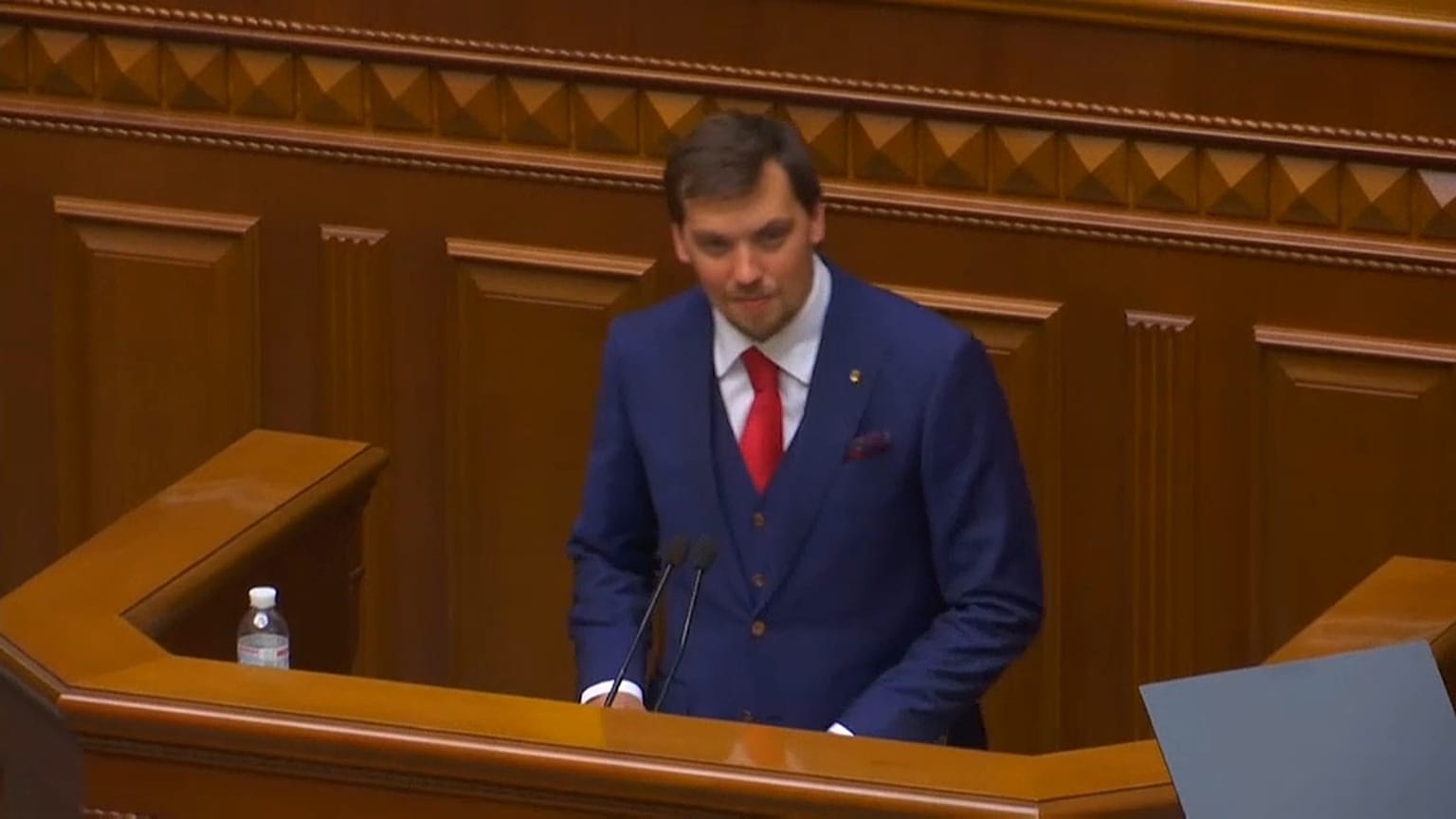 Un giovane giurista diventa premier dell'Ucraina