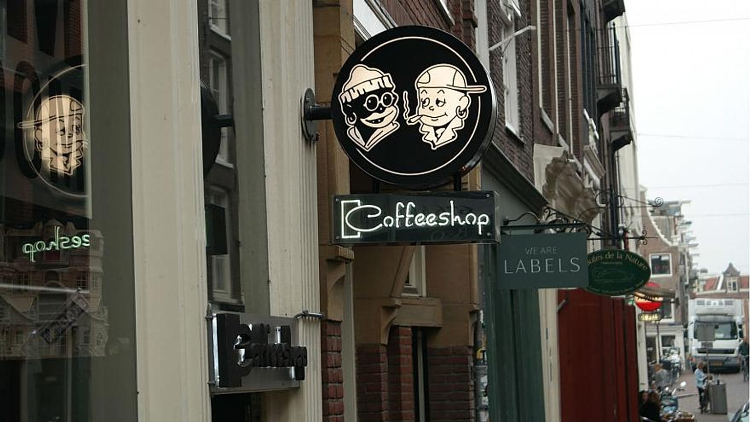 Niederlande testen "Staats-Marihuana" in zehn Städten