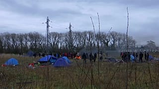 Paris et Londres se coordonnent pour "juguler" les traversées de la Manche