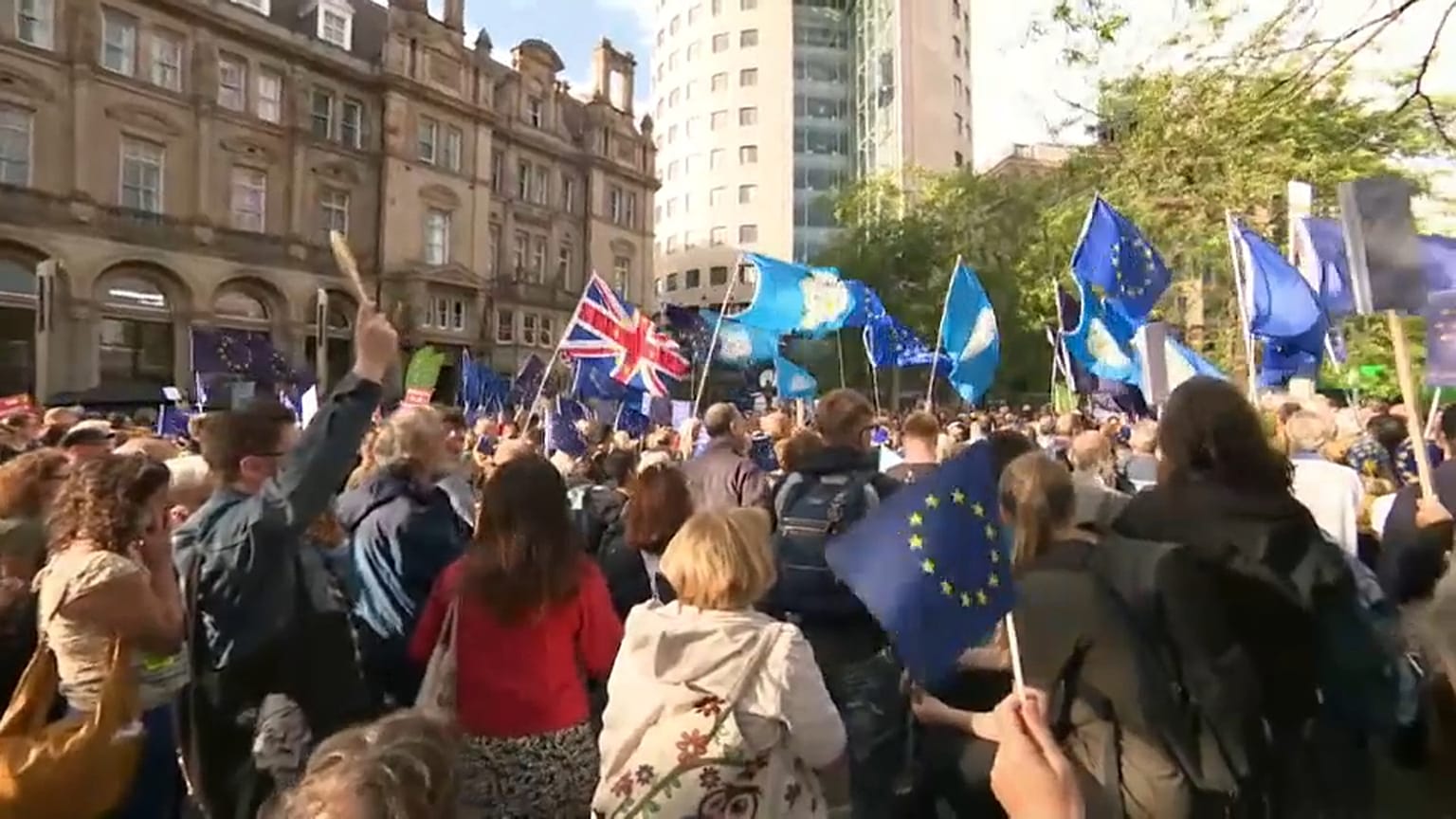 Un juge écossais rejette une demande de contrer la suspension du Parlement britannique